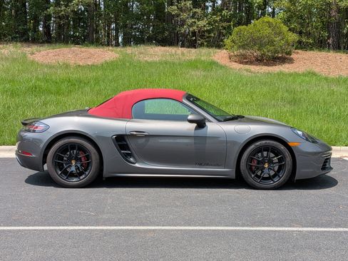 Certified 2019 Porsche 718 Boxster RWD image 24