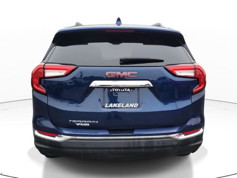 Used 2023 GMC Terrain SLT image 6