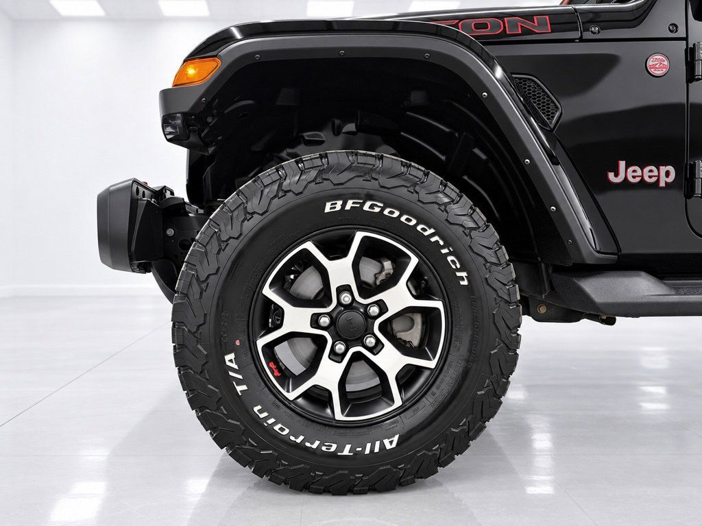 Used 2022 Jeep Wrangler Unlimited Rubicon w/ Advanced Safety Group AWD/4WD image 9