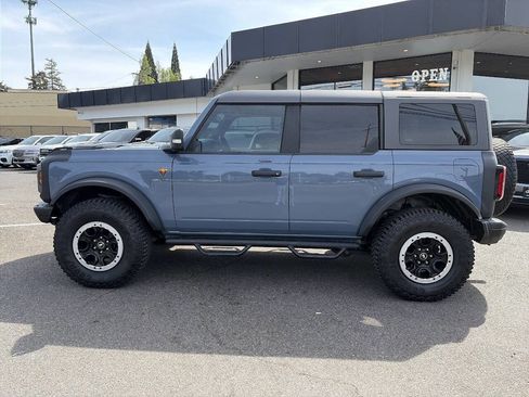 Used 2023 Ford Bronco Badlands AWD/4WD image 2
