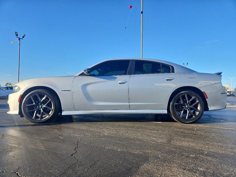Used 2020 Dodge Charger R/T w/ Blacktop Package image 8