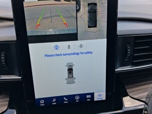 Used 2022 Ford Explorer Limited w/ Limited Technology Package RWD image 7
