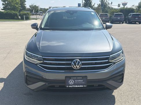 Certified 2023 Volkswagen Tiguan SE FWD image 2