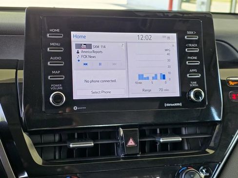 Used 2024 Toyota Camry SE image 15