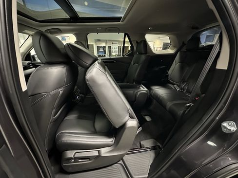 New 2025 Honda Pilot Touring image 20