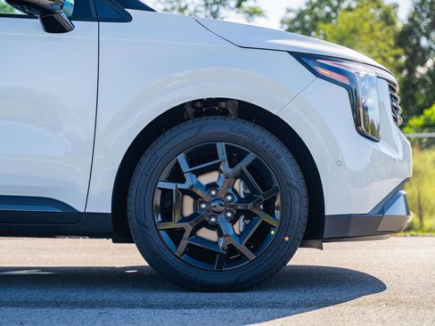 New 2026 Kia Carnival SX image 6