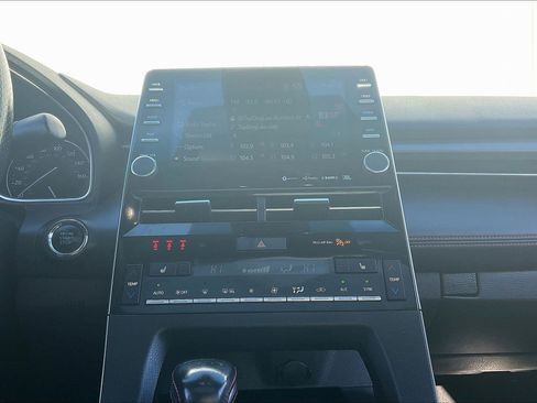 Used 2020 Toyota Avalon TRD image 38