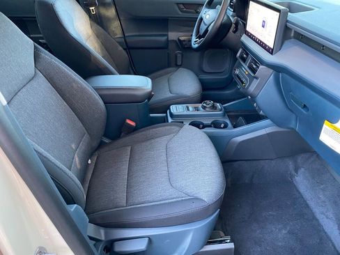 New 2025 Ford Maverick XLT w/ XLT Luxury Package image 21