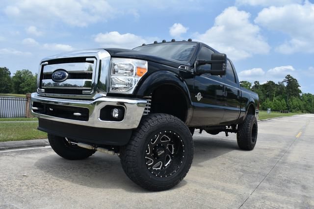 Used 2016 Ford F250 Lariat w/ Lariat Ultimate Package AWD/4WD image 5