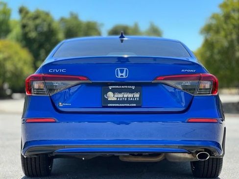 Used 2023 Honda Civic Sport image 6