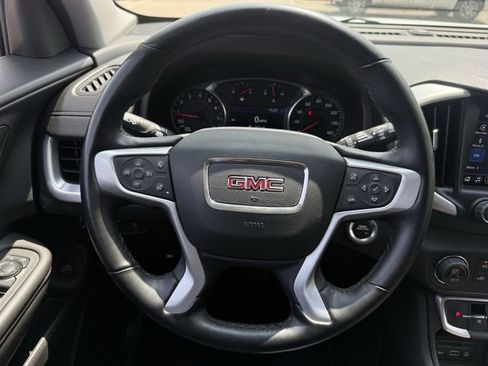 Used 2024 GMC Terrain SLT FWD image 12