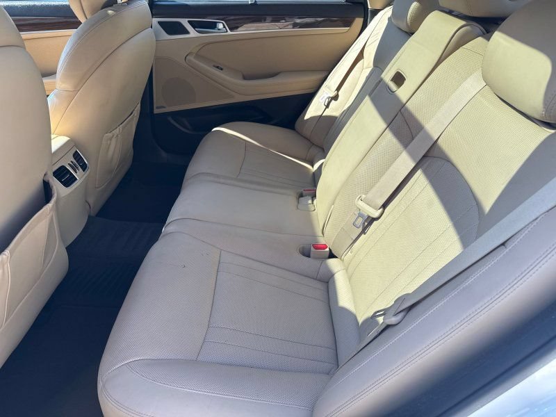 Used 2015 Hyundai Genesis 3.8 w/ Option Group 02 RWD image 23