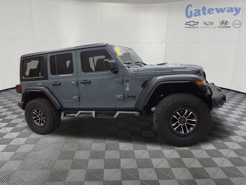 Used 2024 Jeep Wrangler Unlimited Sport AWD/4WD image 1