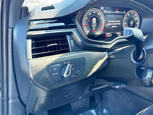 Used 2022 Audi A4 2.0T Premium Plus image 10