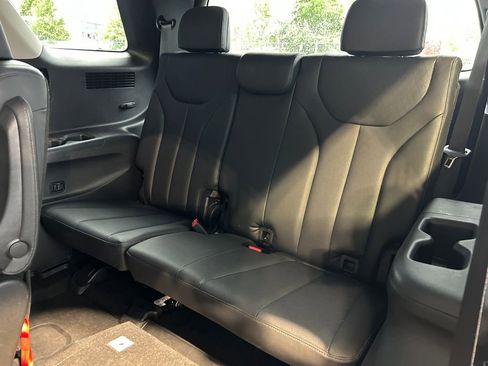 Used 2021 Hyundai Palisade SEL w/ Premium Package image 36