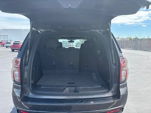 Used 2021 Chevrolet Tahoe Z71 w/ Z71 Off-Road Package AWD/4WD image 8