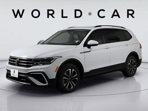 Used 2023 Volkswagen Tiguan S image 3