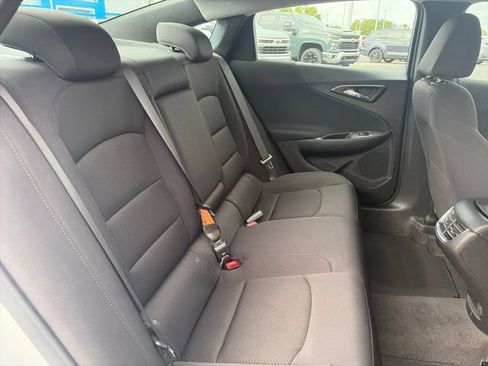 Used 2024 Chevrolet Malibu LT FWD image 13