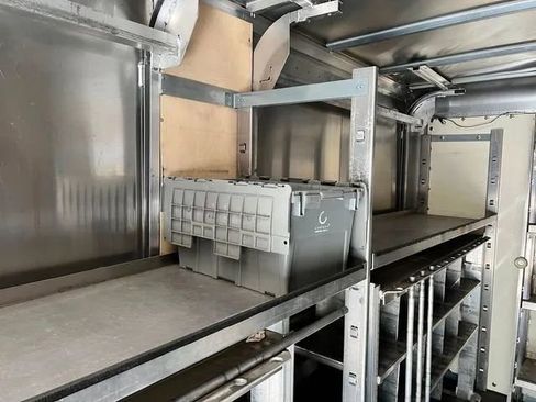 Used 2016 Chevrolet Express 4500 image 15