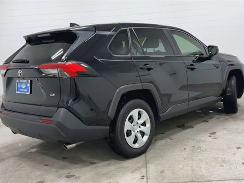 Used 2023 Toyota RAV4 LE image 3