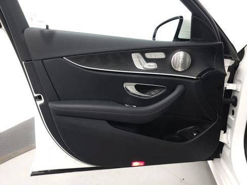 Certified 2022 Mercedes-Benz E 350 4MATIC Sedan image 5