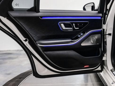 Used 2022 Mercedes-Benz S 580 4MATIC Sedan image 94