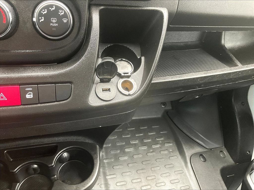 Used 2021 RAM ProMaster 1500 w/ Convenience Group FWD image 15