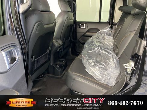 New 2026 Jeep Gladiator Sport image 32