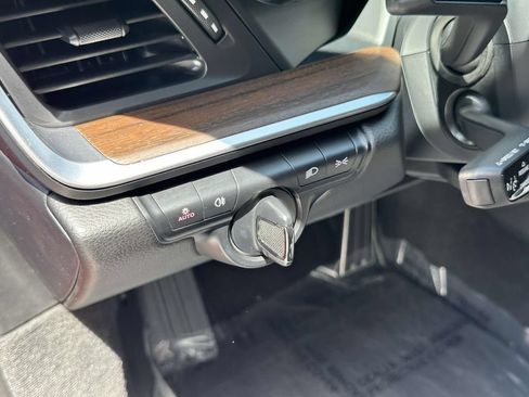 Certified 2024 Porsche 911 Carrera S RWD image 19
