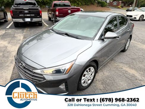 Used 2019 Hyundai Elantra SE w/ Cargo Package FWD image 12