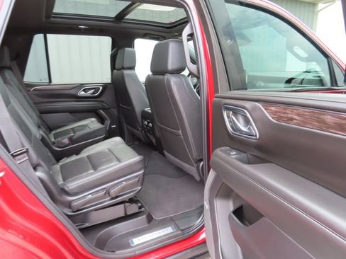 Used 2024 Chevrolet Tahoe Z71 w/ Z71 Off-Road Package AWD/4WD image 28