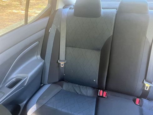 Used 2025 Nissan Versa SV FWD image 36