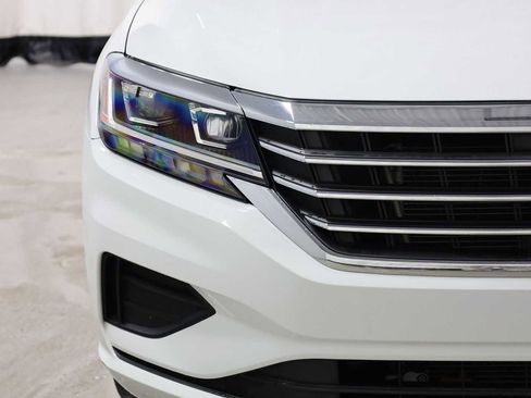 Used 2021 Volkswagen Passat 2.0T SE image 15