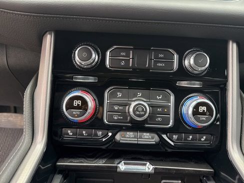 Used 2024 GMC Yukon Denali image 26