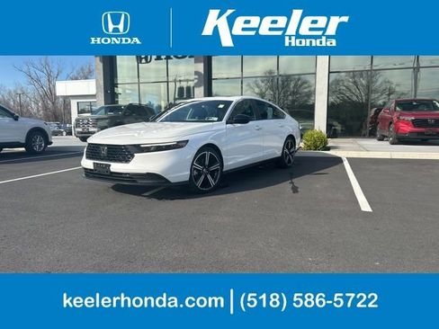 Used 2023 Honda Accord Sport image 1