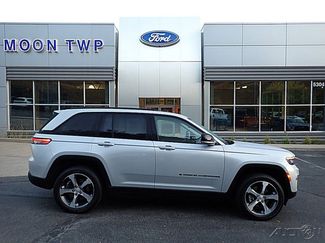 Used 2023 Jeep Grand Cherokee 4WD 4xe image 1