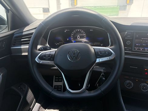 Used 2024 Volkswagen Jetta Sport FWD image 9