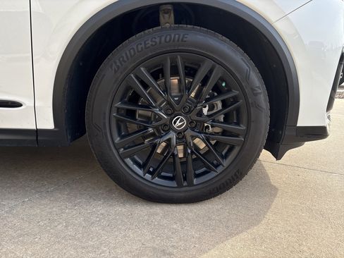 Used 2025 Acura MDX A-Spec image 13