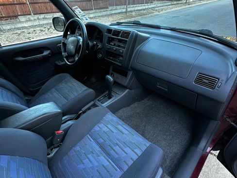 Used 1997 Toyota RAV4 2WD 4-Door image 24