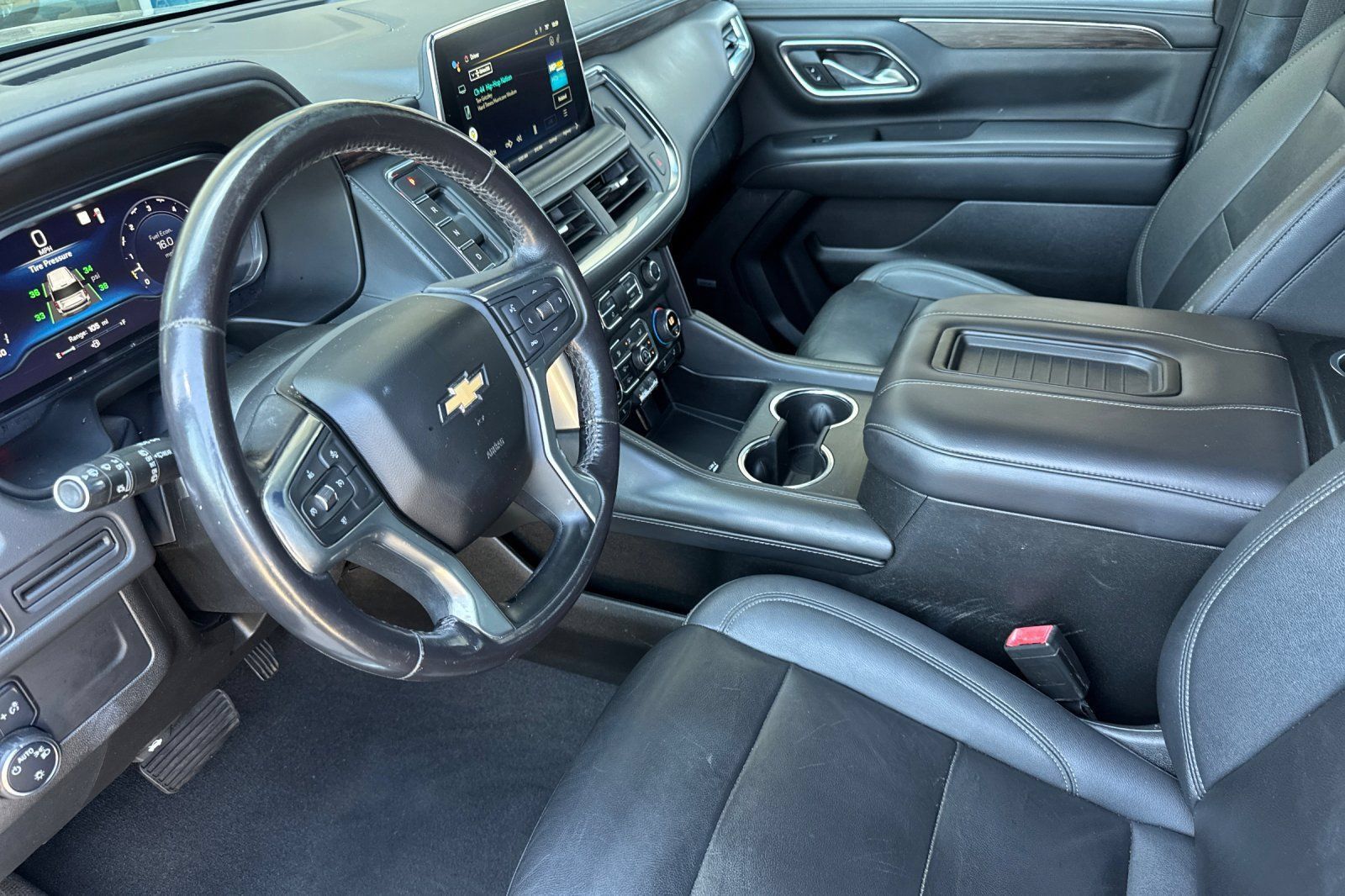 Used 2022 Chevrolet Suburban LT AWD/4WD image 9