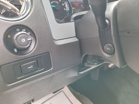 Used 2014 Ford F150 XLT w/ Equipment Group 302A Luxury image 30