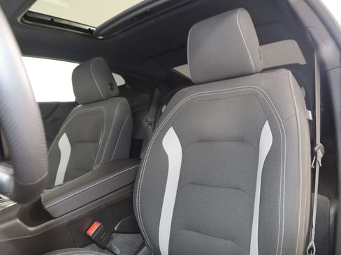Used 2022 Chevrolet Camaro SS w/ Design Package 1 RWD image 33