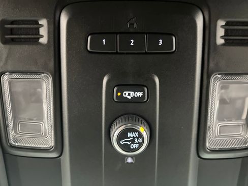 Used 2024 Chevrolet Suburban RST image 63