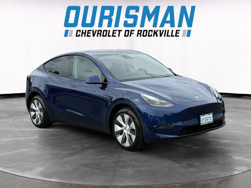 Used 2023 Tesla Model Y Long Range AWD/4WD image 1