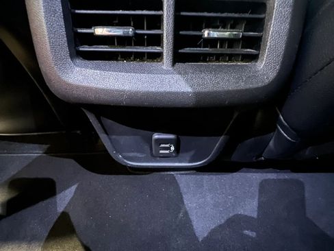 Used 2019 GMC Terrain SLE FWD image 23