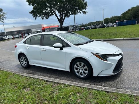 Used 2020 Toyota Corolla LE FWD image 8