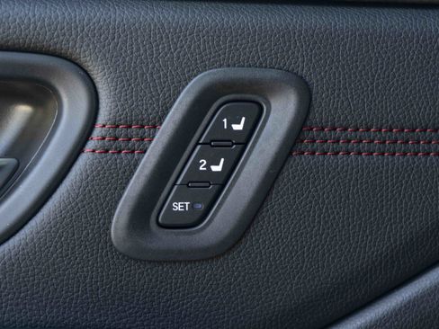 Used 2026 Honda Pilot Black Edition image 39