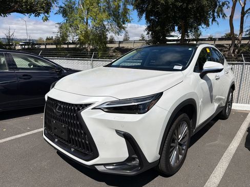 Used 2024 Lexus NX 350 AWD w/ Vision Package image 3