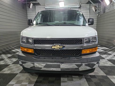 Used 2019 Chevrolet Express 2500 w/ Driver Convenience Package RWD image 3