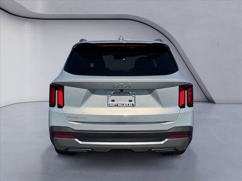 New 2026 Kia Sorento SX image 4